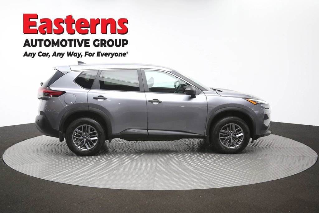 Used 2023 Nissan Rogue S AWD/4WD image 45