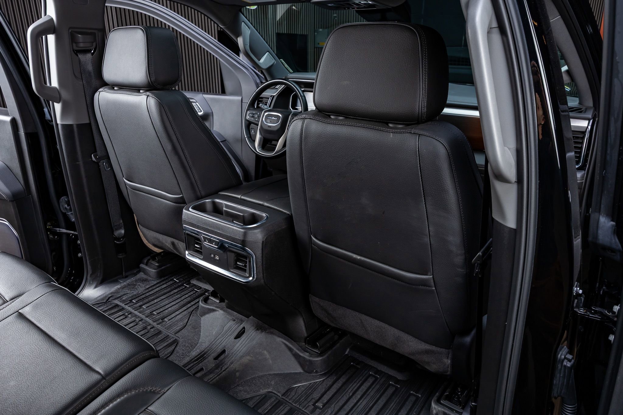 Used 2025 GMC Sierra 2500 Denali w/ Denali Reserve Package image 32