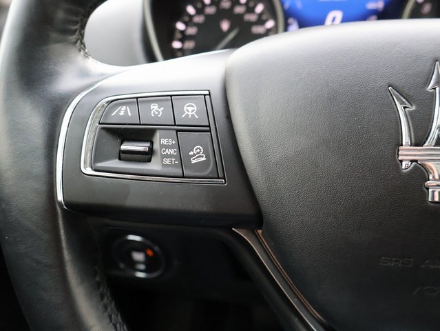 Used 2020 Maserati Levante GranLusso image 39