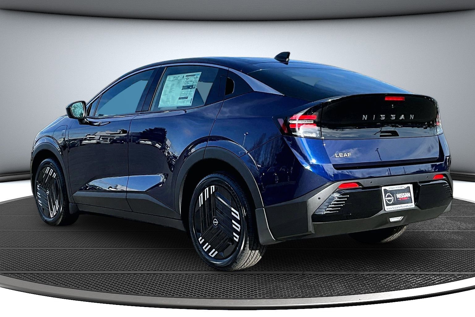 New 2026 Nissan Leaf image 3