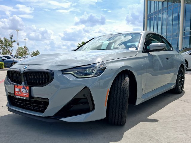 New 2026 BMW 230i xDrive Coupe w/ Premium Package AWD/4WD image 3
