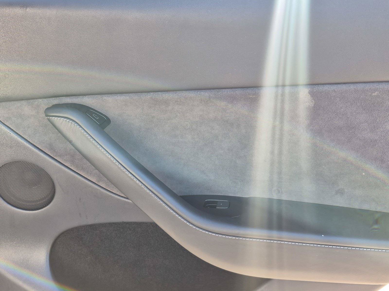 Used 2023 Tesla Model Y AWD image 11