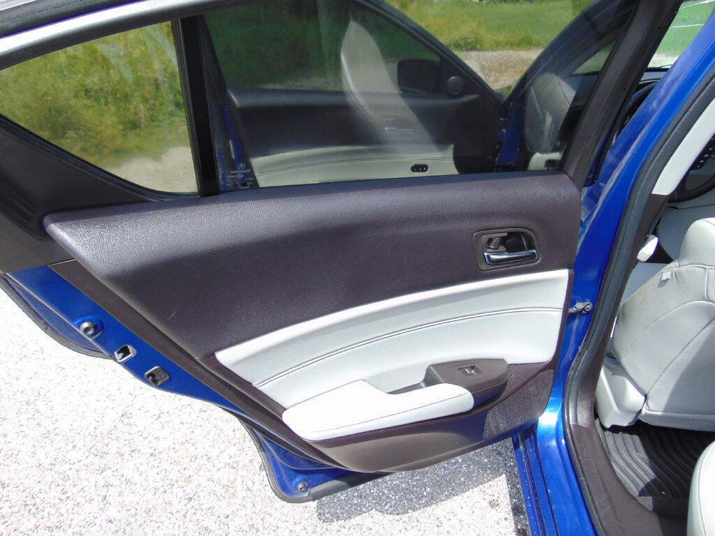 Used 2017 Acura ILX FWD image 20