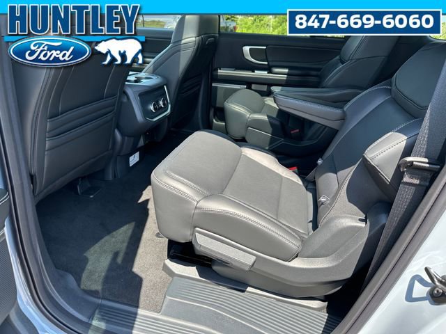 Used 2025 Ford Expedition Max Platinum w/ Stealth Appearance Package image 18