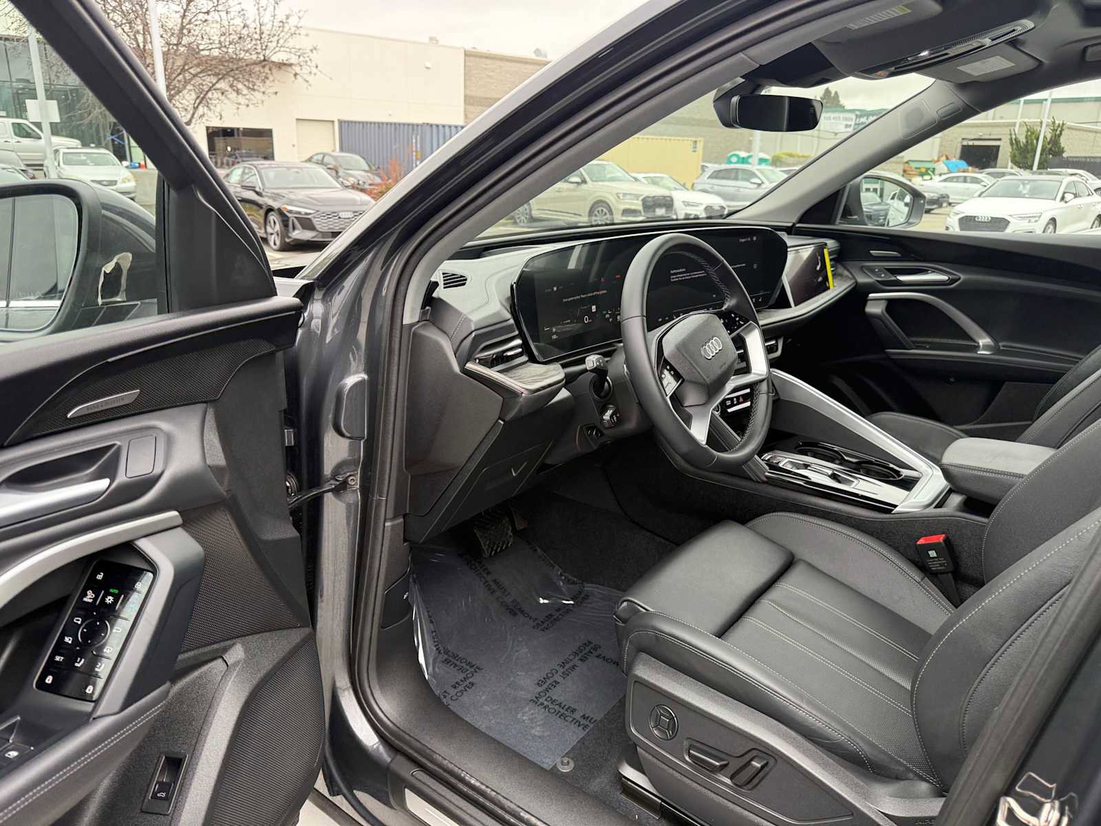 New 2025 Audi Q5 Prestige image 14