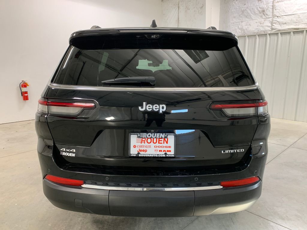 Used 2024 Jeep Grand Cherokee L Limited w/ Luxury Tech Group II image 6