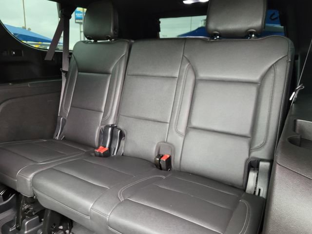Certified 2023 Chevrolet Suburban Z71 w/ Luxury Package image 4