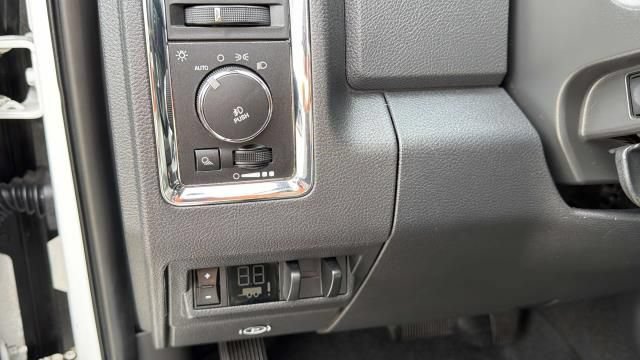 Used 2011 RAM 1500 Laramie AWD/4WD image 10