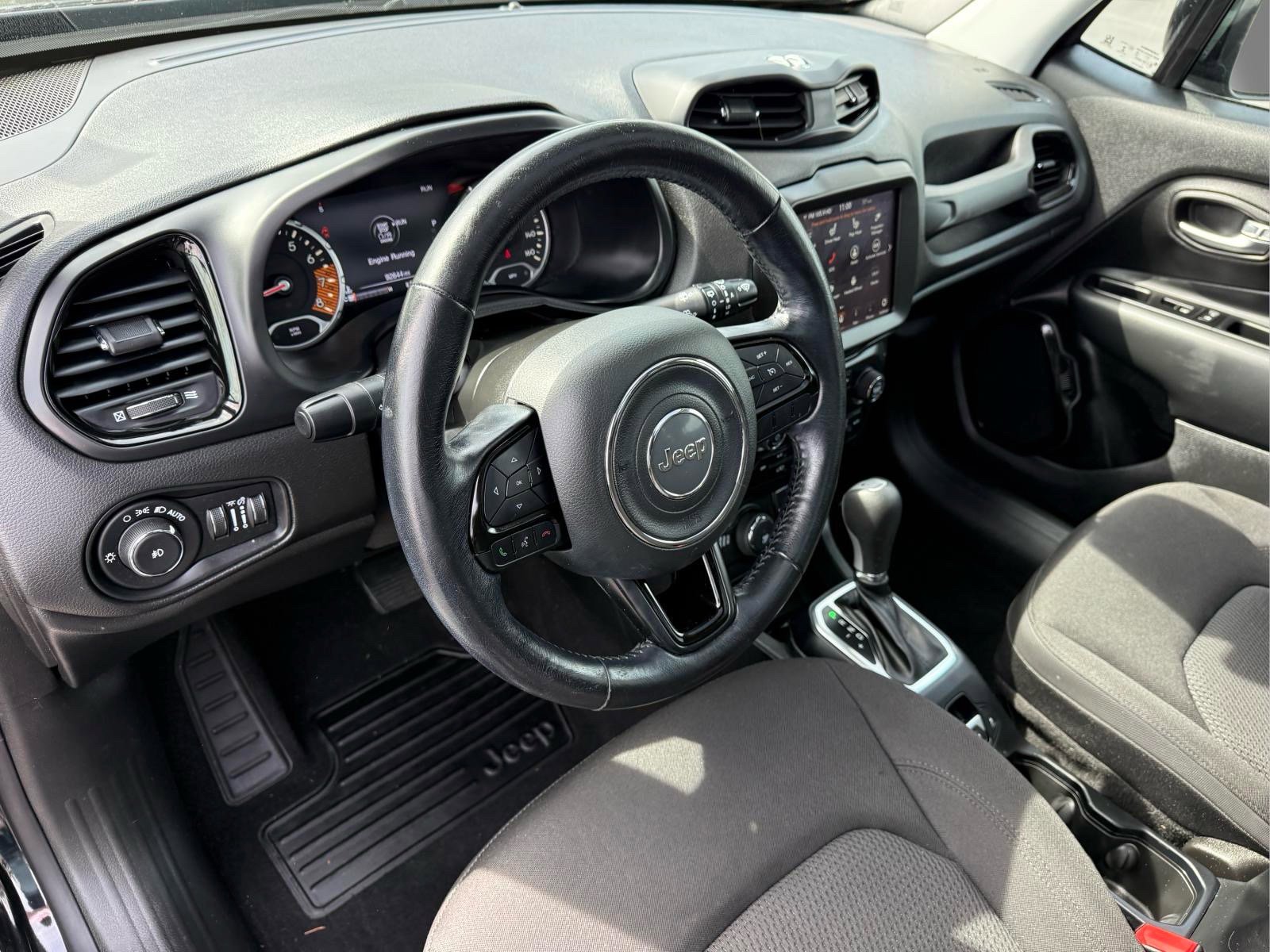 Used 2019 Jeep Renegade Altitude w/ UConnect 8.4 Nav Group AWD/4WD image 14