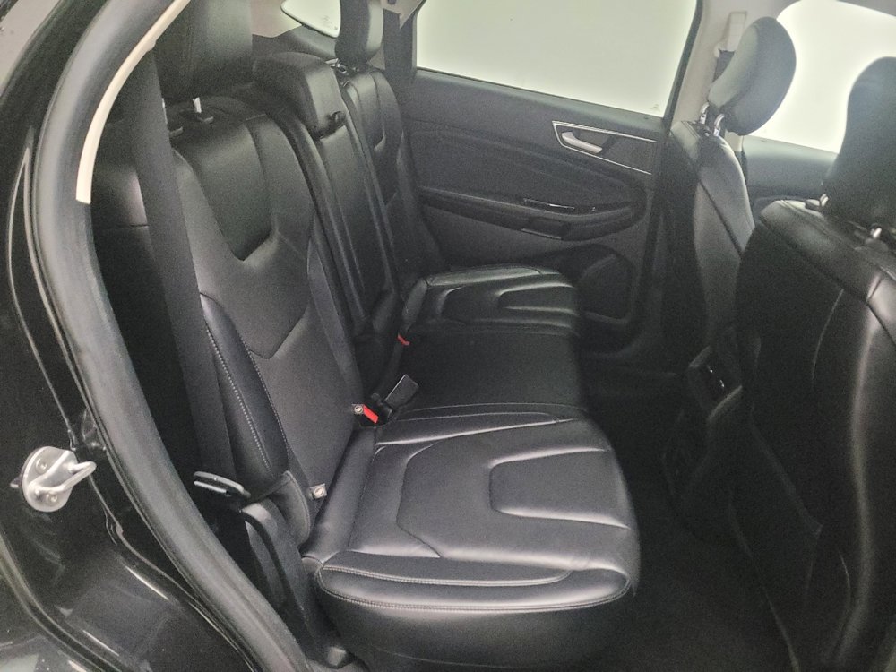 Used 2019 Ford Edge Titanium w/ Equipment Group 301A image 19