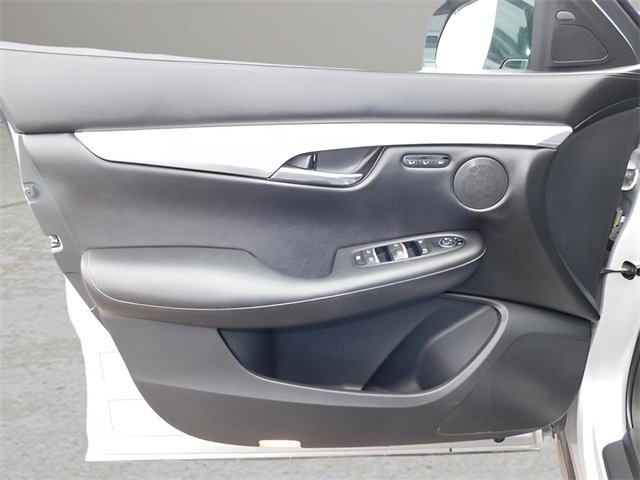 Used 2019 INFINITI QX50 Luxe image 9