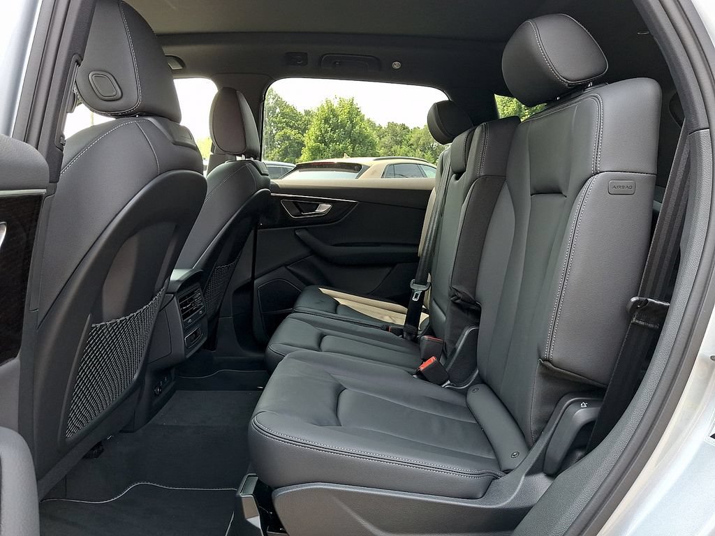 New 2026 Audi Q7 3.0T Premium AWD/4WD image 9