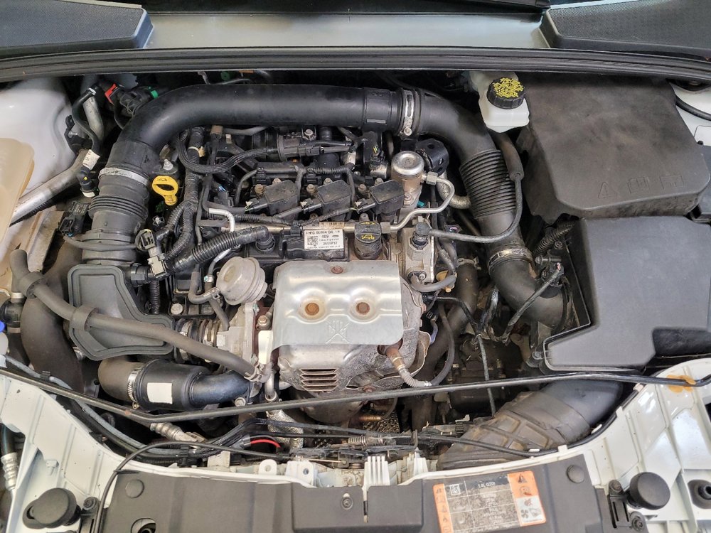 Used 2018 Ford Focus SE w/ SE Appearance Package FWD image 30