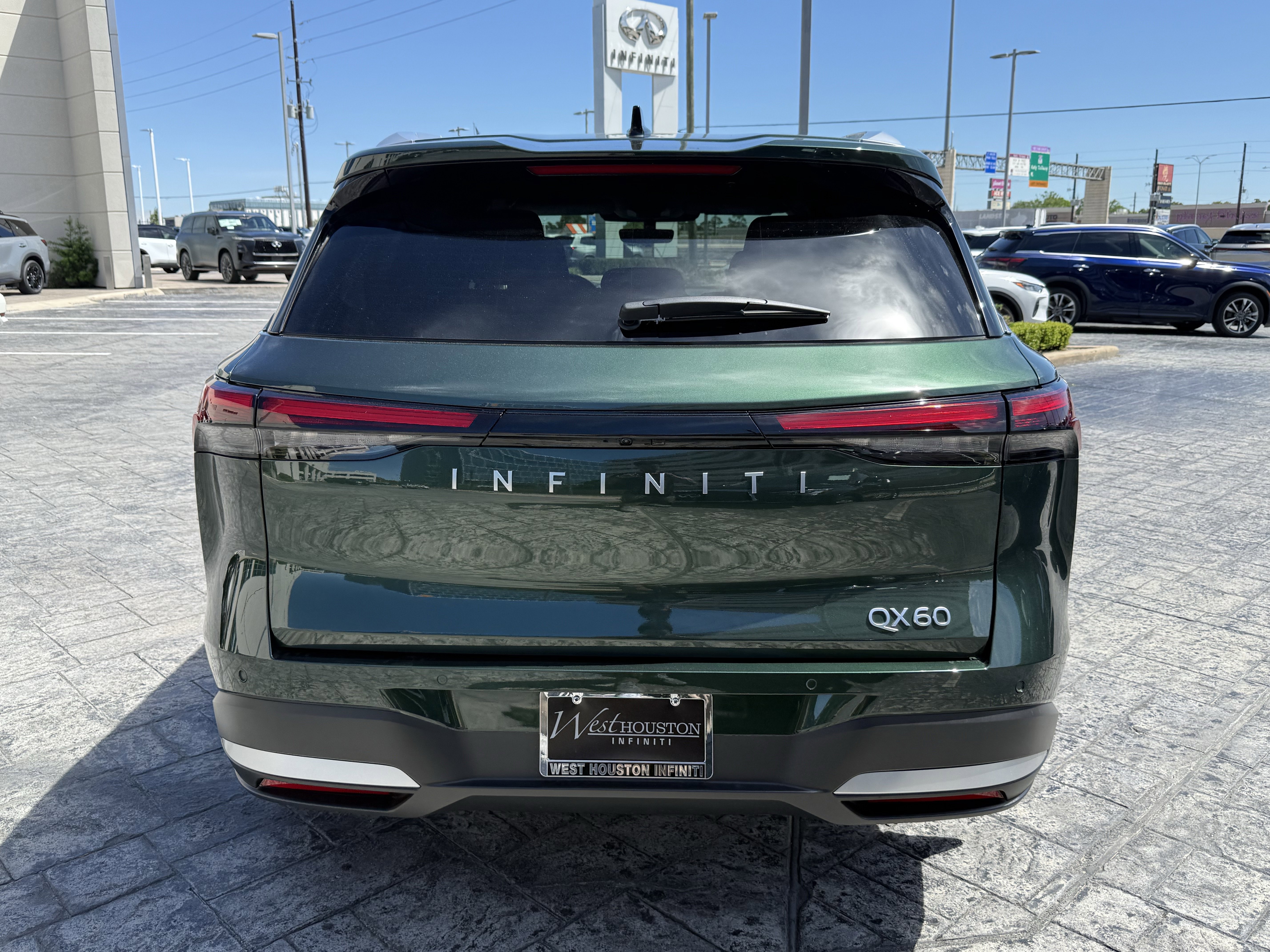 Certified 2026 INFINITI QX60 Luxe w/ Cargo Package image 6