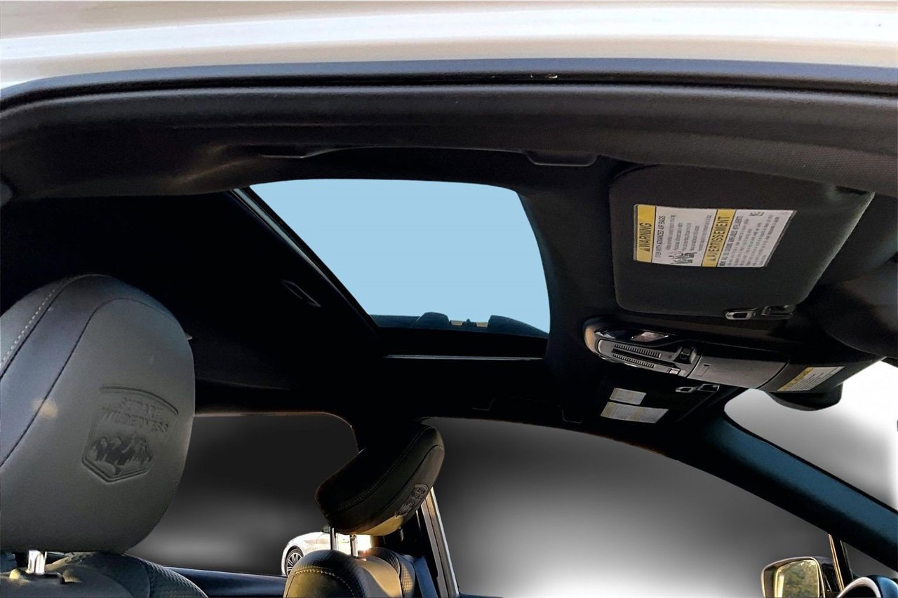 Used 2022 Subaru Outback Wilderness image 15