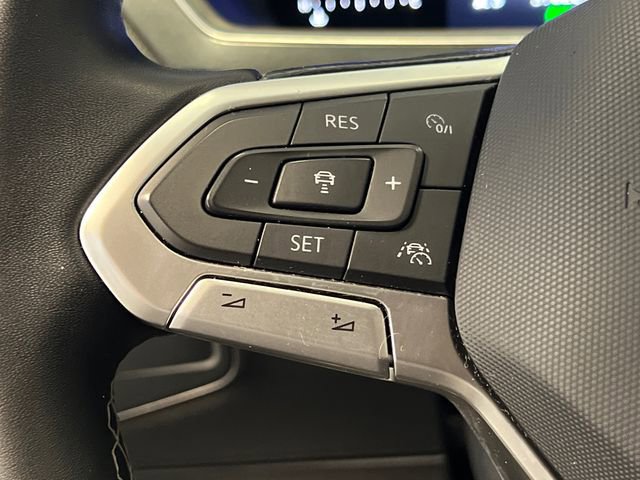 Certified 2022 Volkswagen Tiguan SE FWD image 20