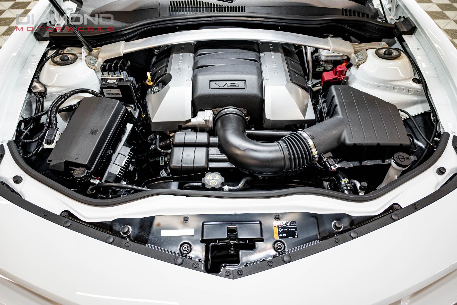 Used 2014 Chevrolet Camaro SS w/ SS Performance Package RWD image 17