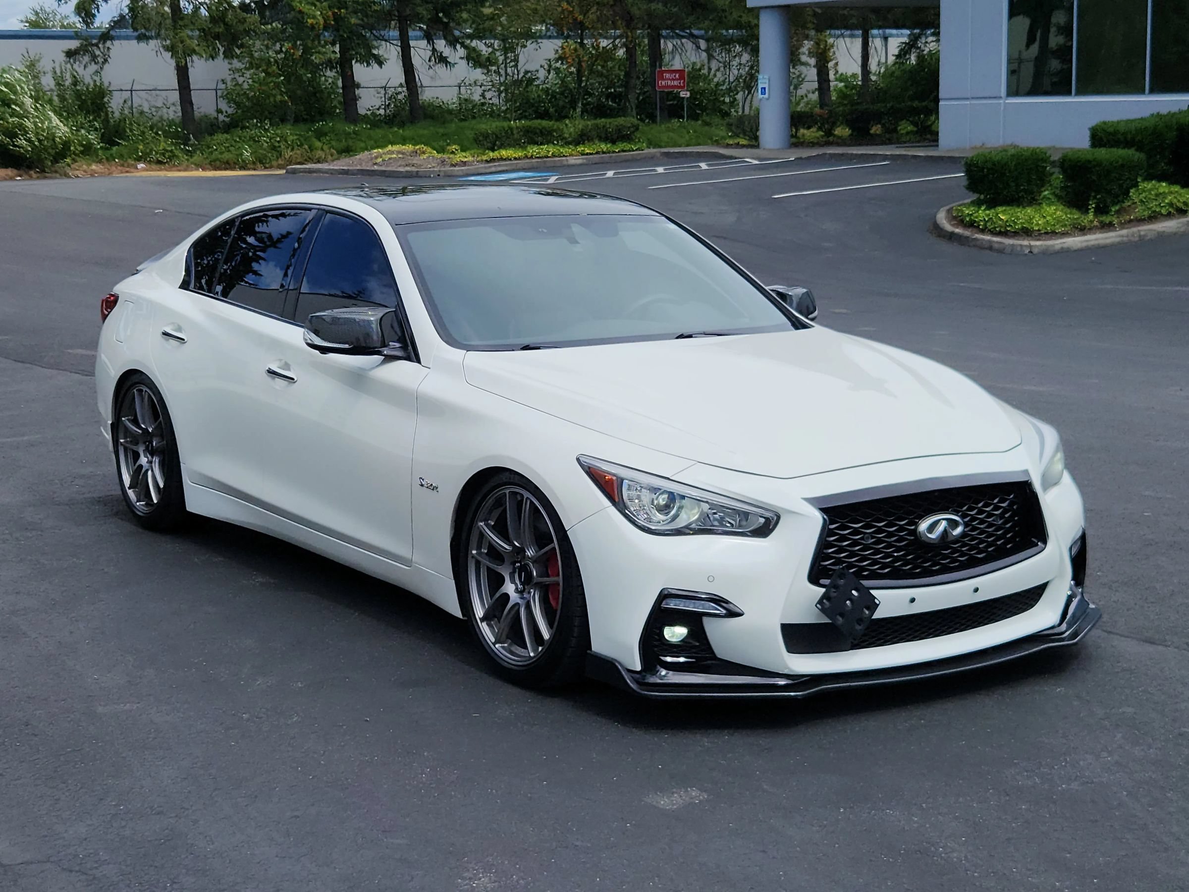 Used 2019 INFINITI Q50 Red Sport 400 AWD/4WD image 5