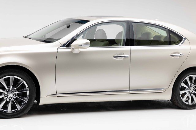 Used 2012 Lexus LS 460 w/ Luxury Value Edition image 33