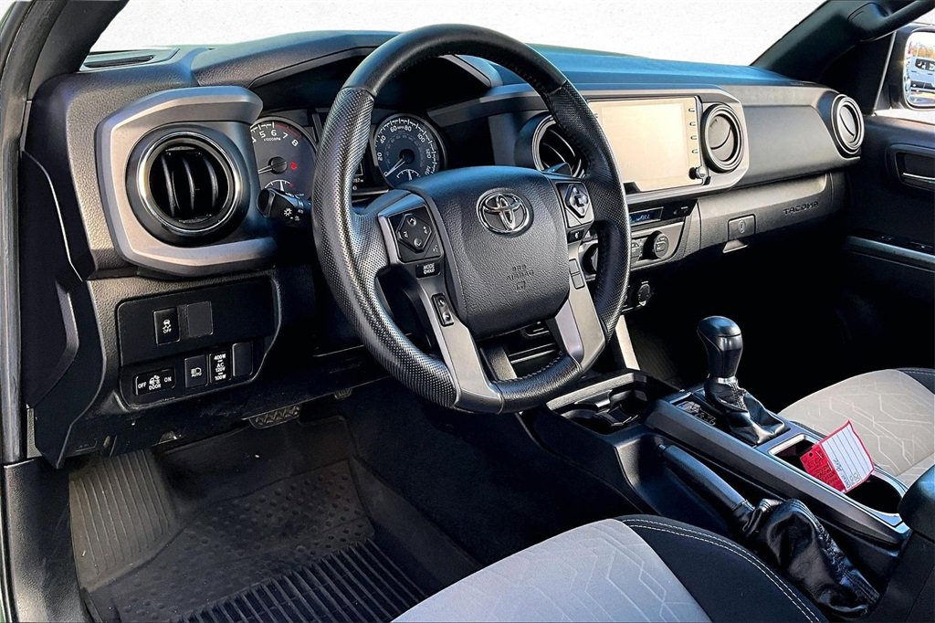 Certified 2021 Toyota Tacoma TRD Off-Road image 14