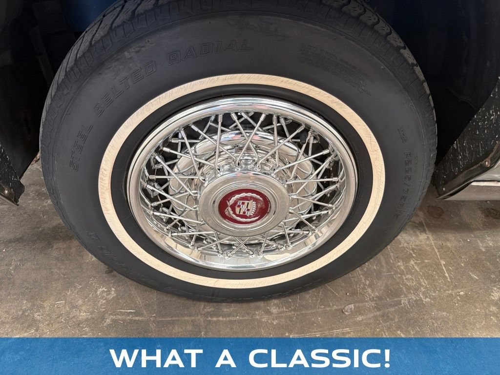 Used 1988 Cadillac Brougham RWD image 3