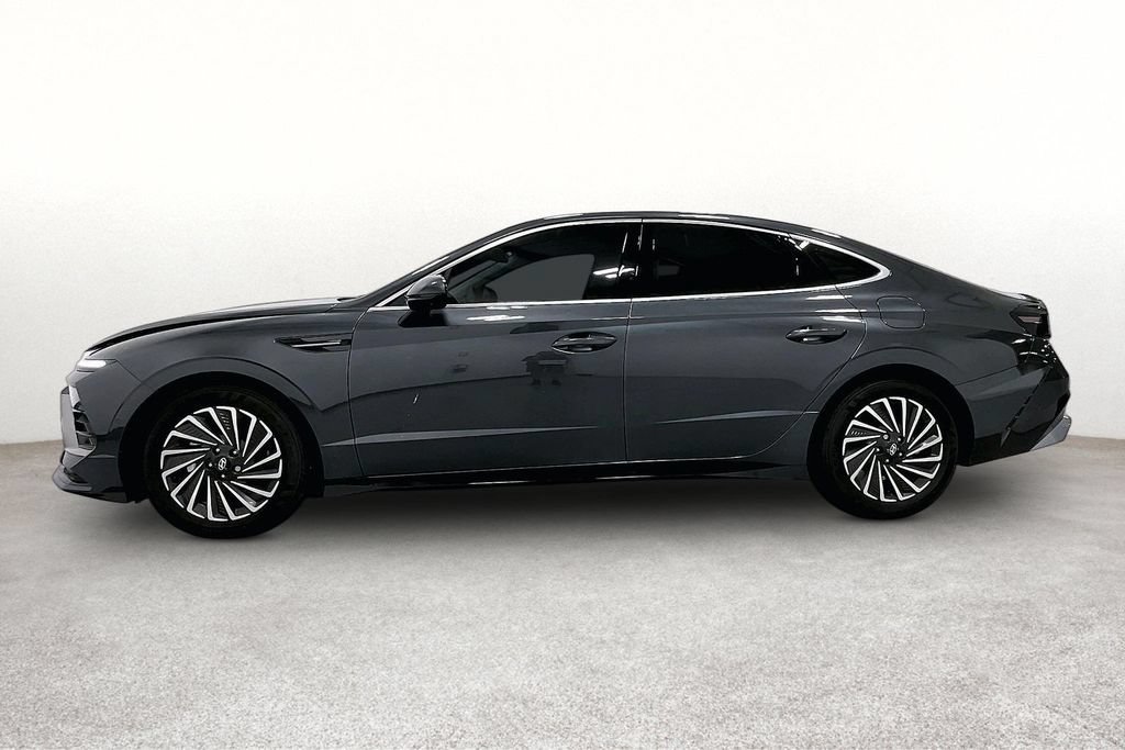 New 2026 Hyundai Sonata Limited FWD image 7