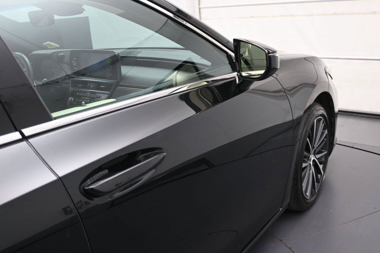 Used 2022 Lexus ES 350 w/ Premium Package FWD image 18