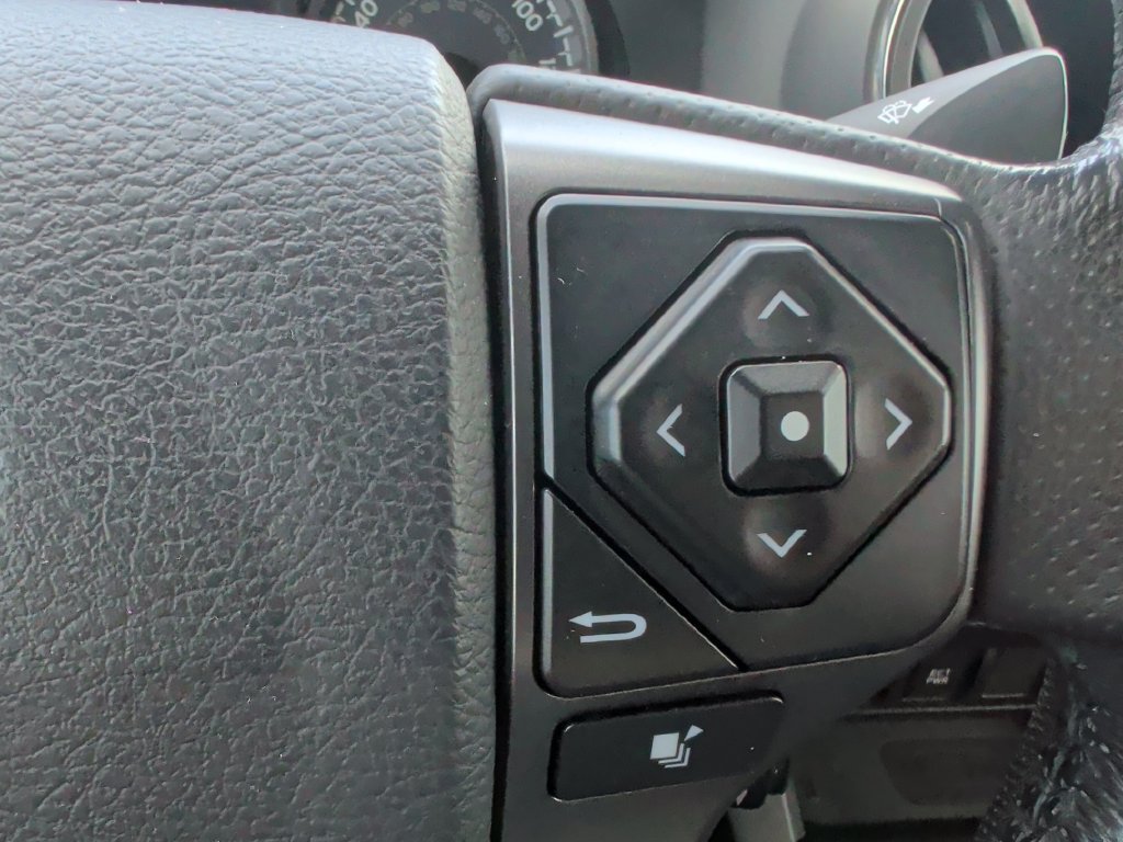 Used 2019 Toyota Tacoma TRD Sport AWD/4WD image 25