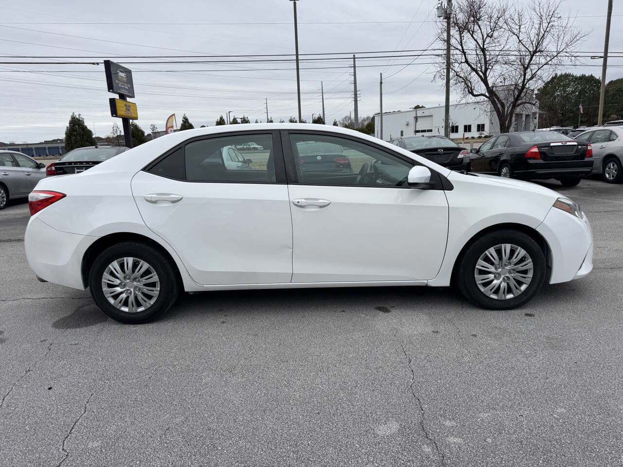 Used 2014 Toyota Corolla L FWD image 6