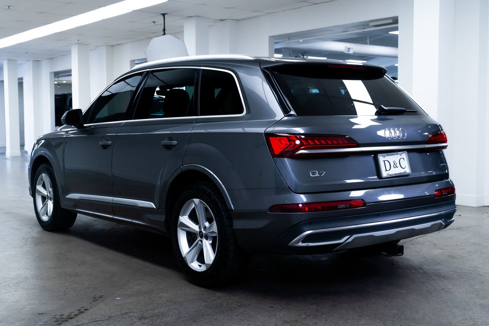 Used 2021 Audi Q7 3.0T Premium image 4