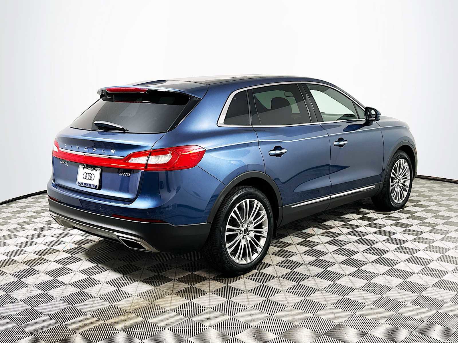 Used 2018 Lincoln MKX Reserve w/ Lincoln MKX Climate Package AWD/4WD image 7