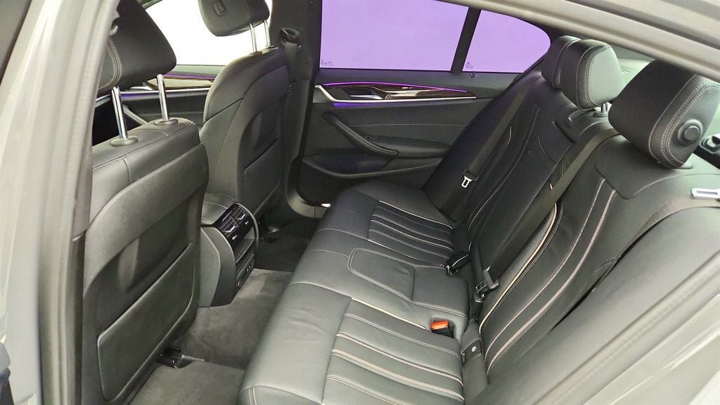 Used 2022 BMW 530i w/ M Sport Package RWD image 22