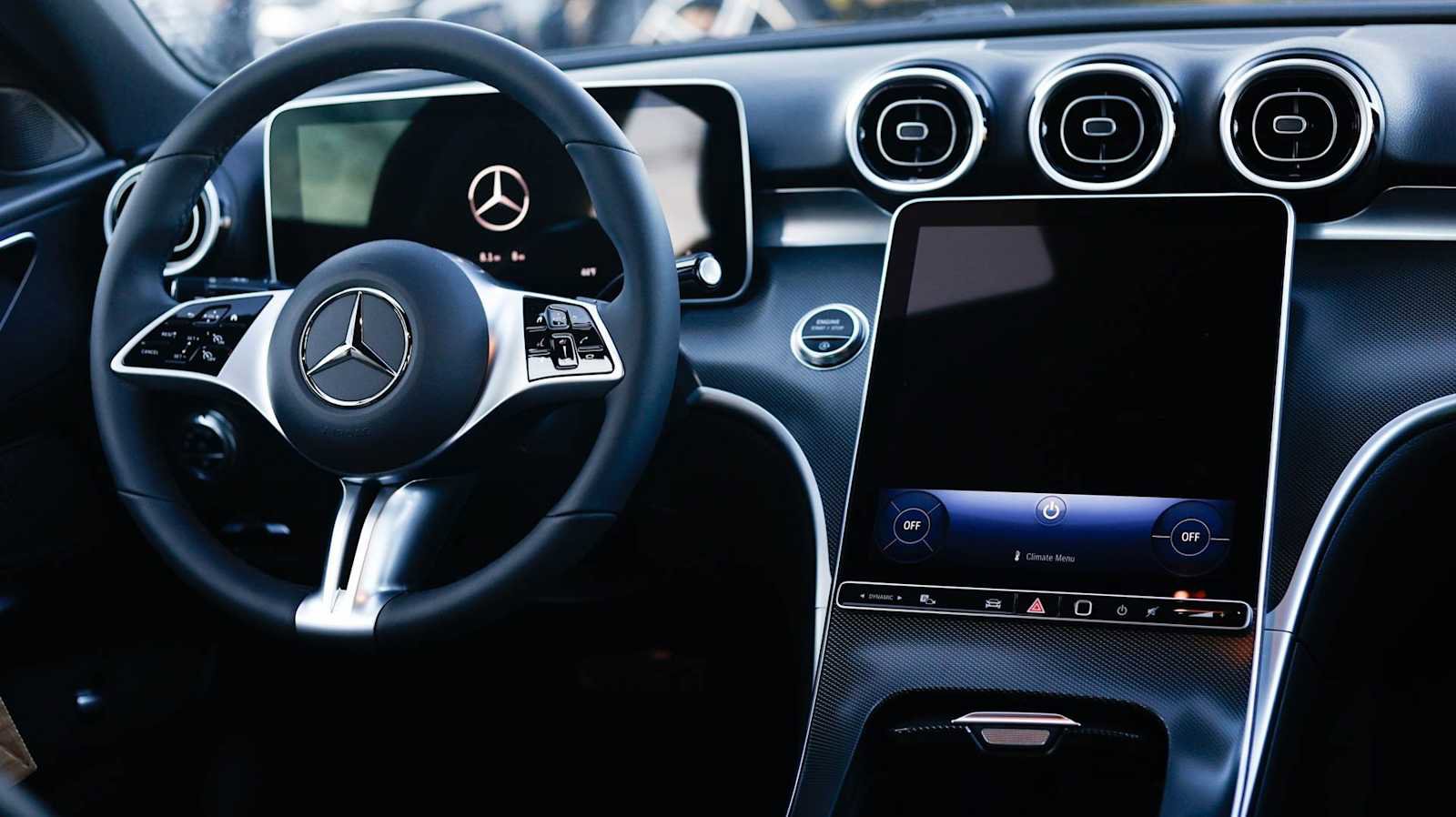 New 2026 Mercedes-Benz C 300 4MATIC Sedan image 13