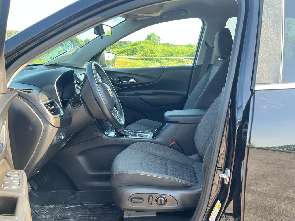 Used 2024 Chevrolet Equinox LT w/ LPO, Floor Liner Package AWD/4WD image 13