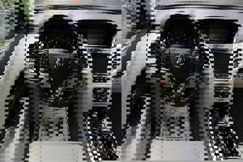 Used 2014 Acura RLX w/ Advance Package image 18