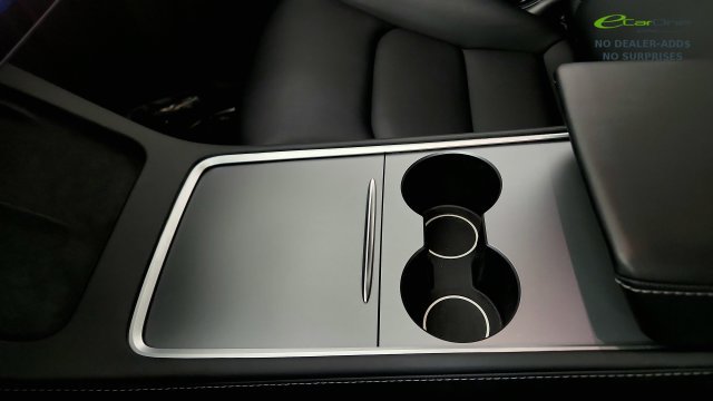 Used 2025 Tesla Model Y Long Range RWD image 70
