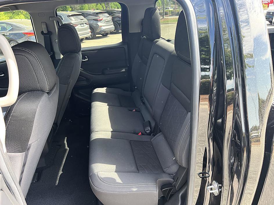 Certified 2025 Nissan Frontier SV image 14