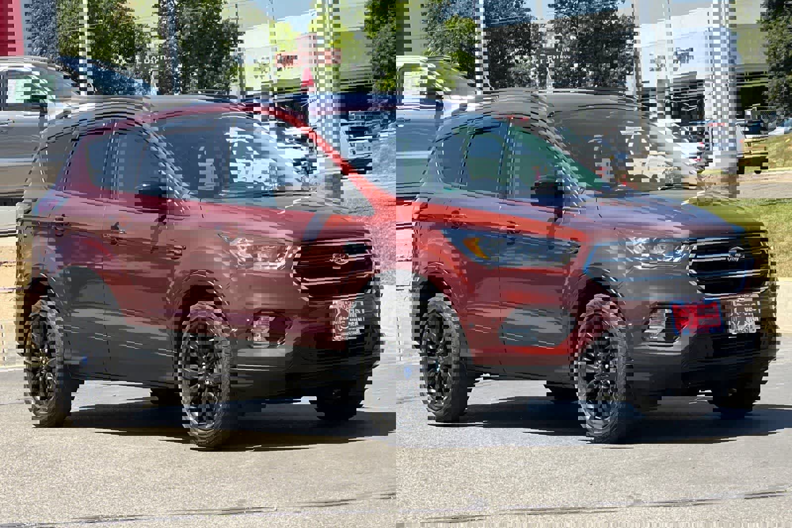 Used 2018 Ford Escape SE w/ SE Sport Appearance Package image 10