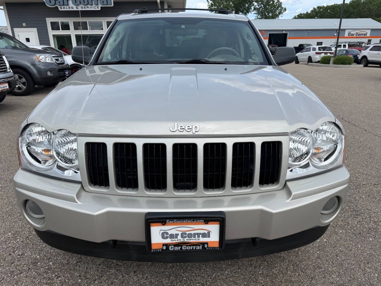 Used 2007 Jeep Grand Cherokee Laredo AWD/4WD image 8