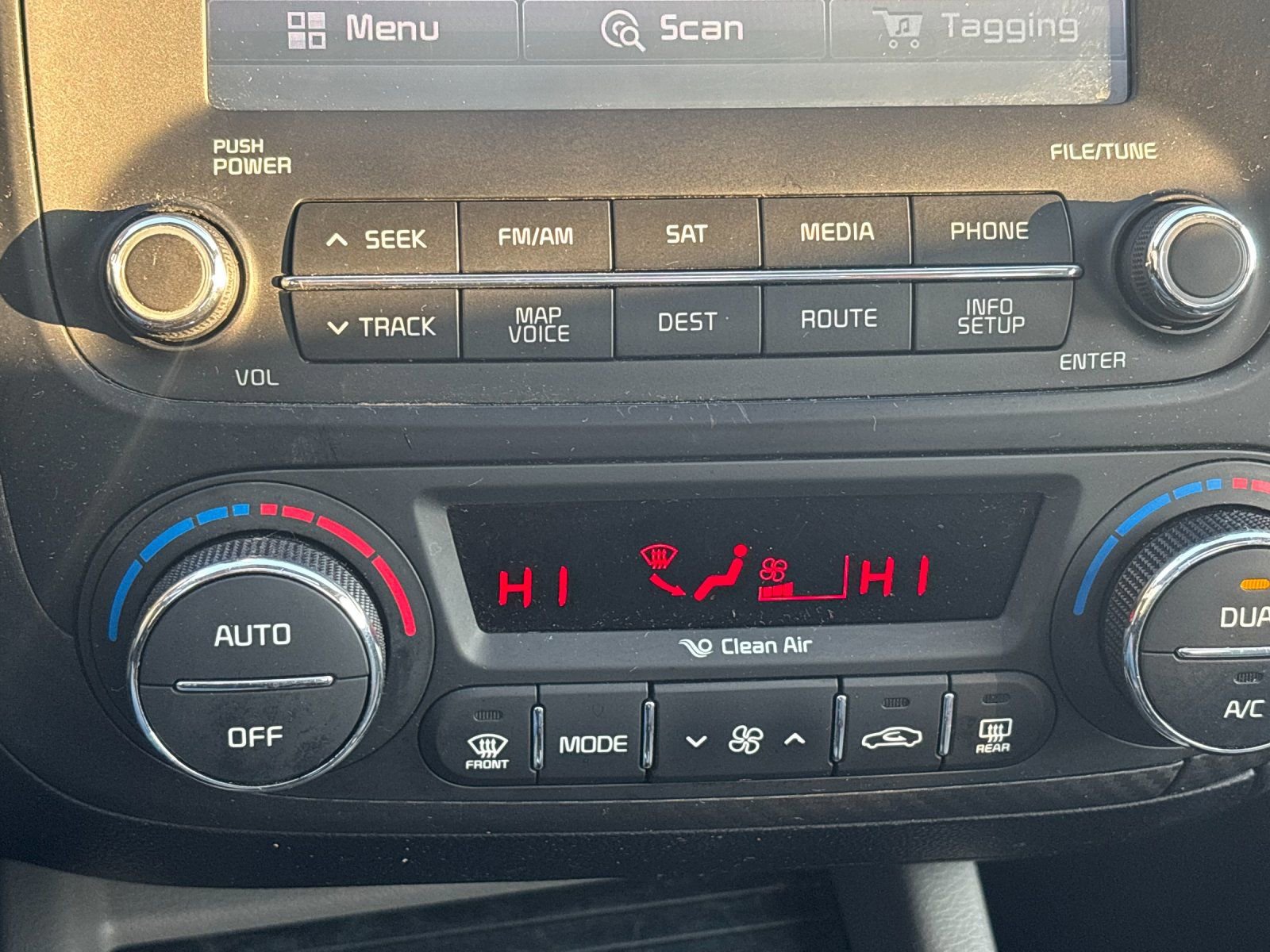 Used 2015 Kia Forte EX w/ Premium Package image 19