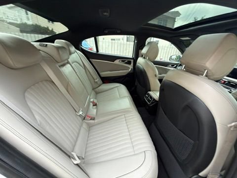 Used 2022 Genesis G70 3.3T w/ Sport Advanced Package AWD/4WD image 20