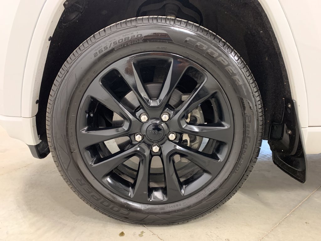 Used 2019 Jeep Grand Cherokee Altitude AWD/4WD image 20