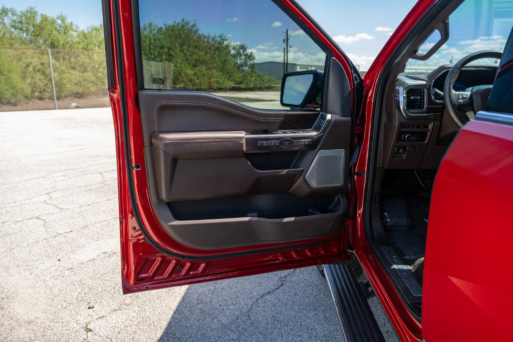 Used 2023 Ford F150 King Ranch w/ Equipment Group 601A High AWD/4WD image 11