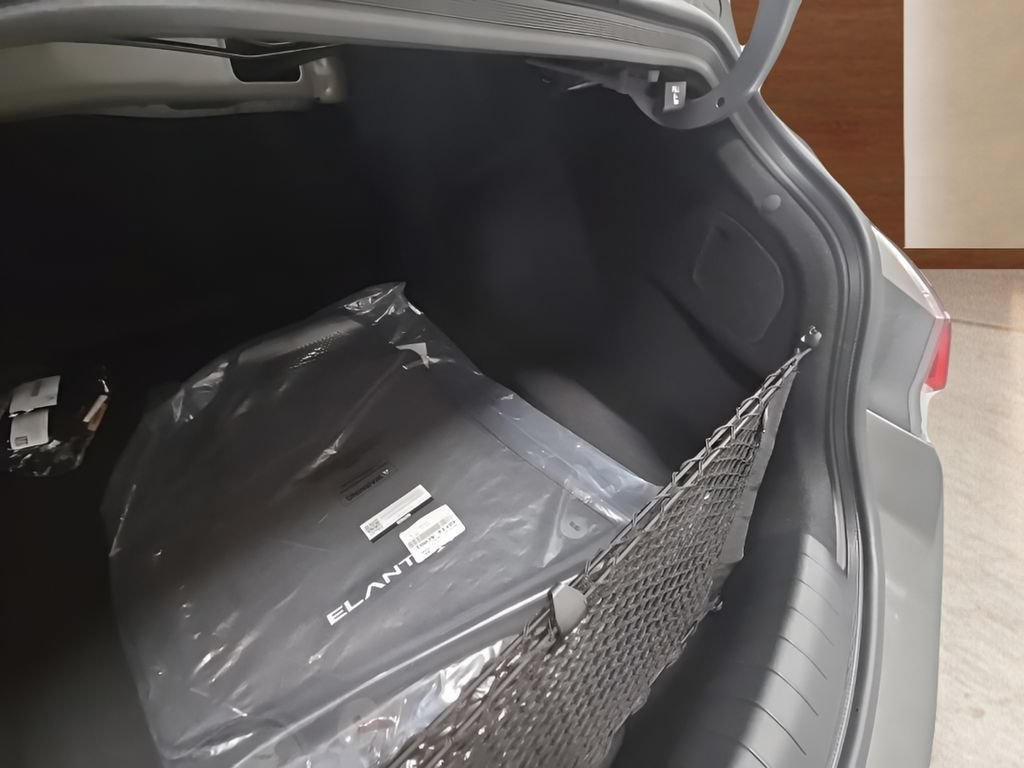 New 2026 Hyundai Elantra SE FWD image 20