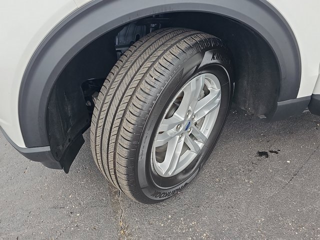 Used 2022 Ford Explorer XLT w/ Equipment Group 202A image 34