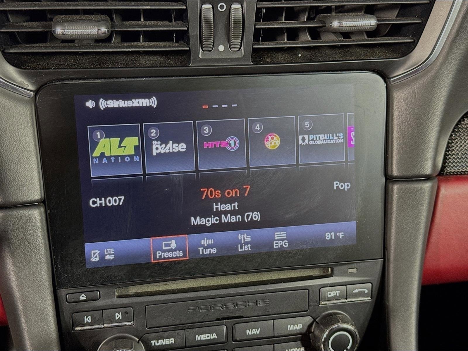 Used 2019 Porsche 911 Turbo image 15