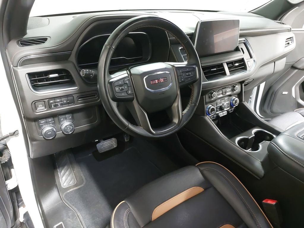 Used 2023 GMC Yukon XL AT4 AWD/4WD image 18