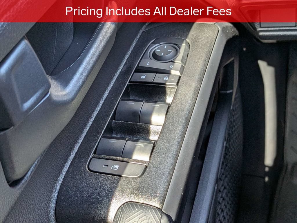 Certified 2025 Toyota 4Runner SR5 AWD/4WD image 25