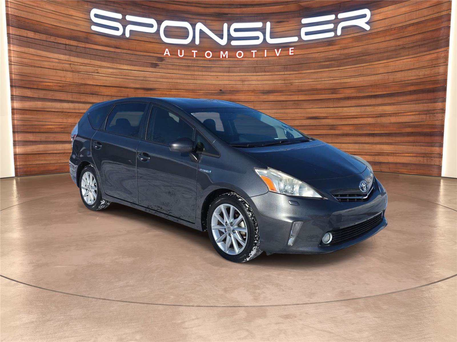 Used 2014 Toyota Prius V Five image 7