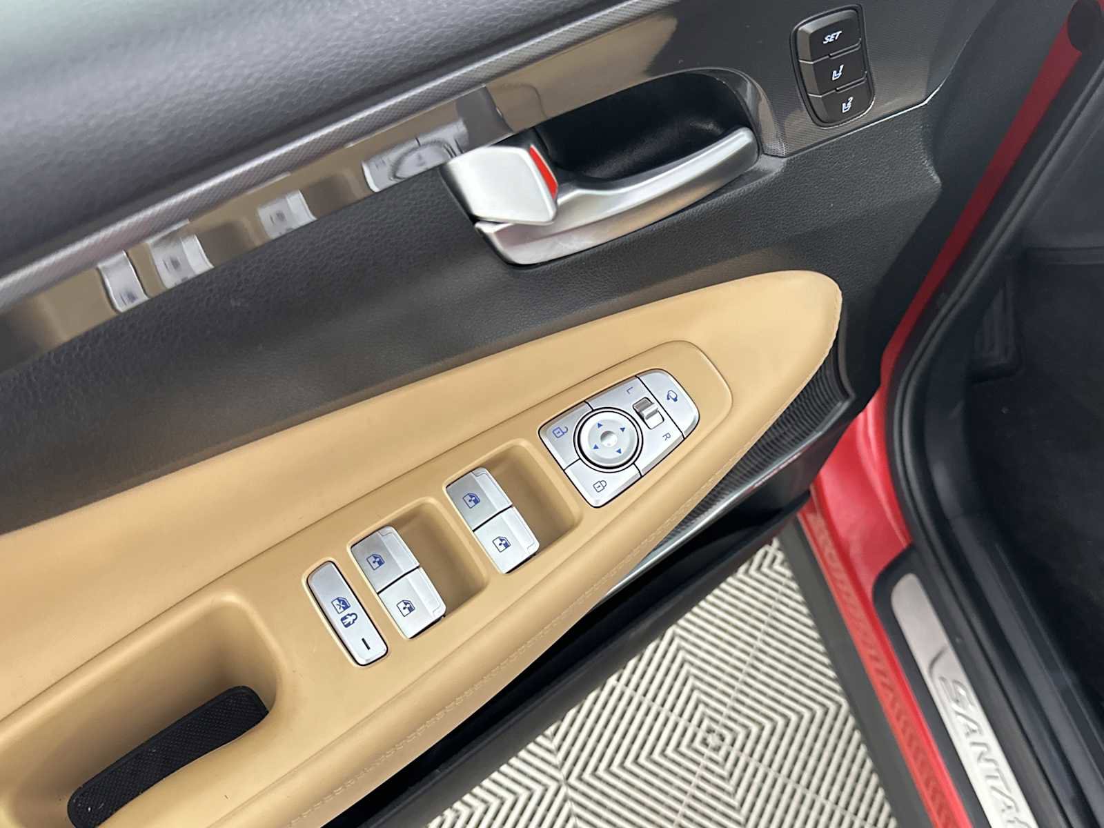 Certified 2022 Hyundai Santa Fe Calligraphy image 17